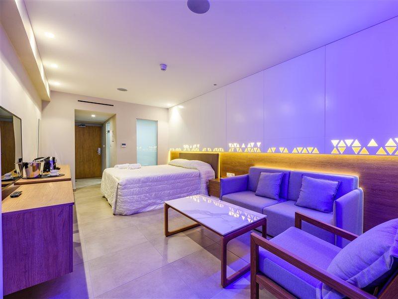 Seasons (adults Only) Hotell