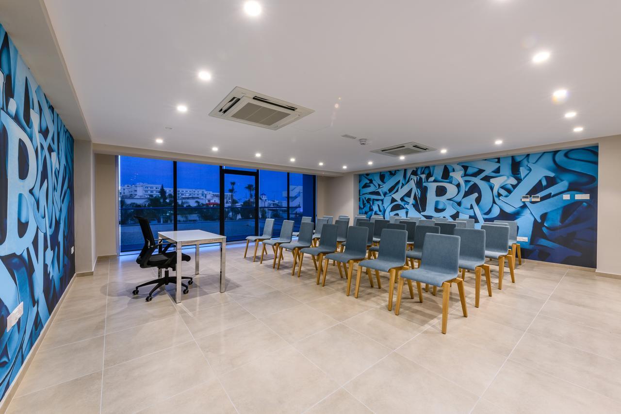 Hotell Seasons (adults Only)