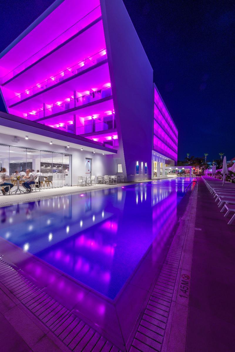 Seasons (adults Only) Hotell 4*